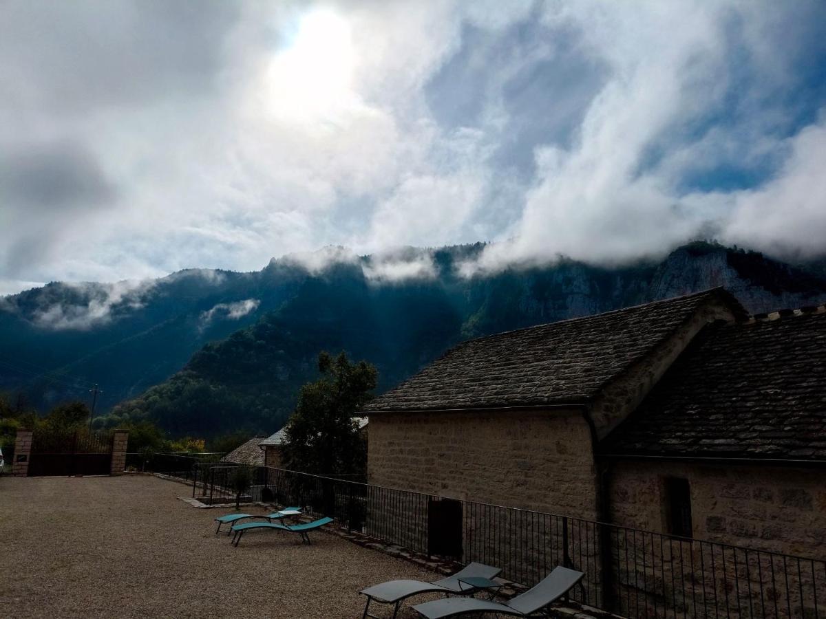 Chambre voûtée avec Bain Finlandais privé Manoir Du Charme Gorges Du Tarn Causses Quezac  Esterno foto